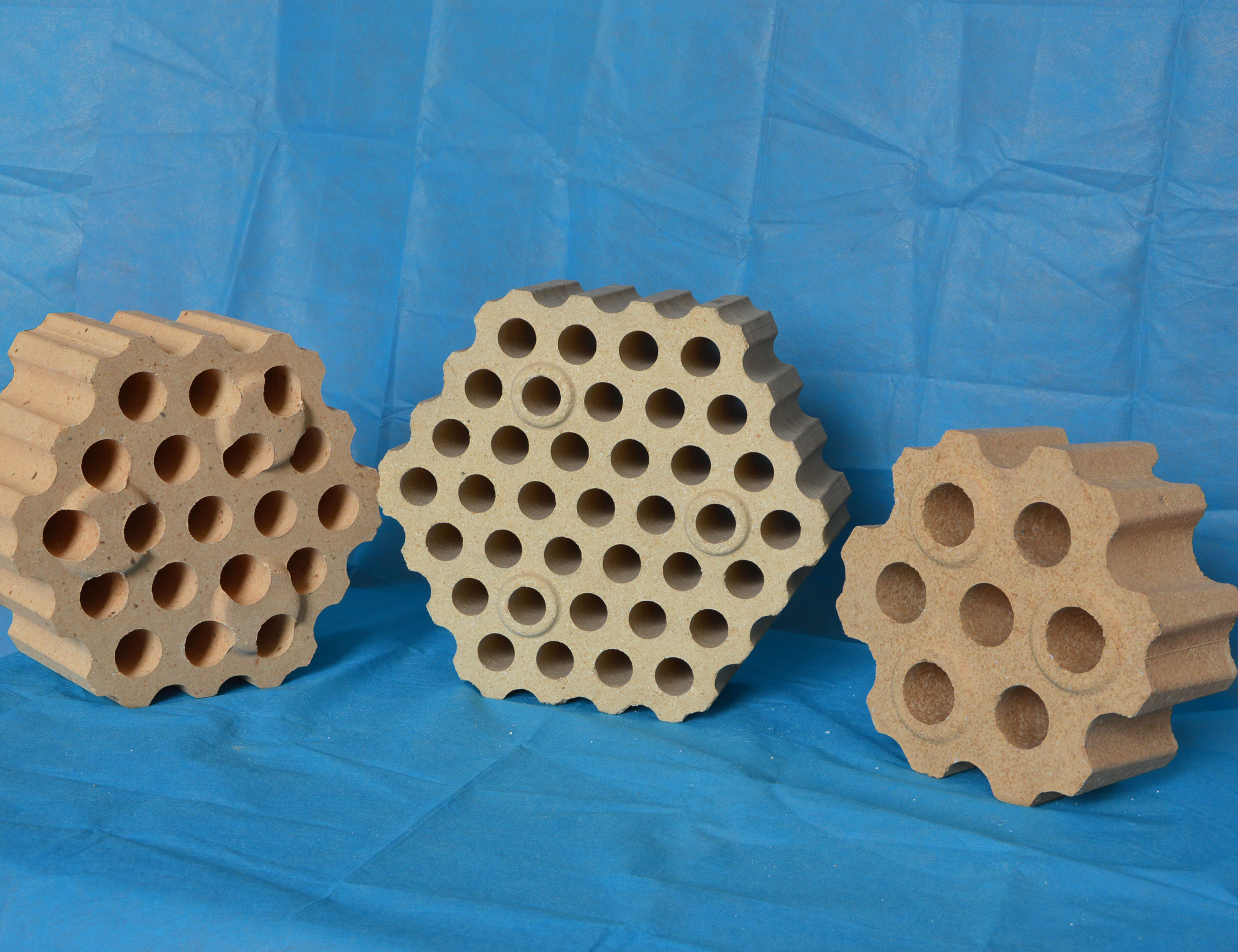 熱風爐用低蠕變高鋁格子磚 熱風爐用低蠕變高鋁格子磚.jpg